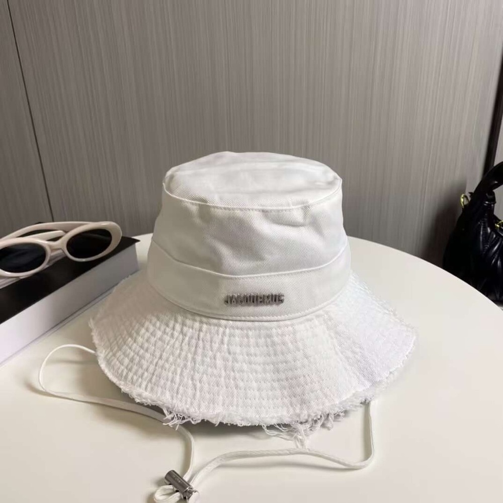 Jacquemus Bucket Hat